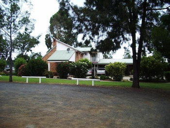 Park House Motor Inn - Tourism Cairns 1