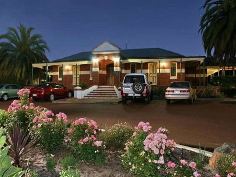 Nelsons Of Bridgetown - Tourism Cairns 1