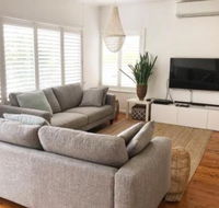 The Seaside Beachhouse Mollymook - Tourism Cairns