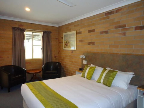 Copper Country Motor Inn & Restaurant - Tourism Cairns 6