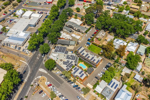 National Hotel Complex And Bendigo Central Apartments - Tourism Cairns 0