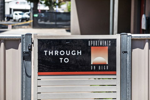 National Hotel Complex And Bendigo Central Apartments - Tourism Cairns 5