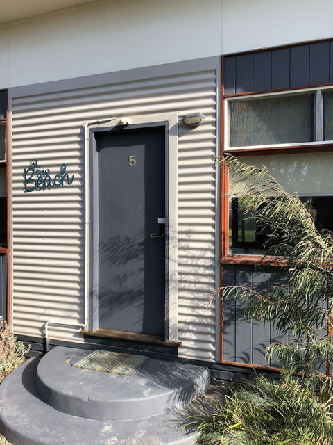 Beach Holiday Apartments Rye - Tourism Cairns 3