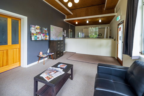 Castle Motel - Tourism Cairns 2