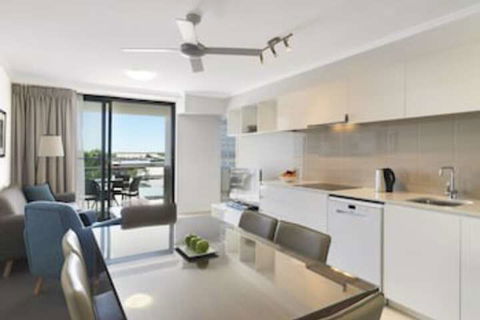Oaks Mackay Carlyle Suites - Tourism Cairns 0