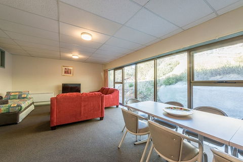 Falls Creek Country Club - Tourism Cairns 2