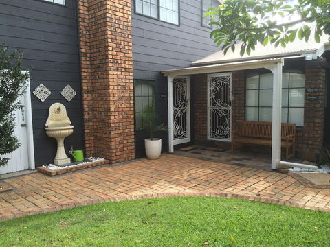 Amore At The Beach - Tourism Cairns 0