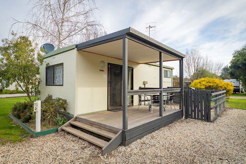 Breeze Holiday Parks - Eildon - Tourism Cairns 4