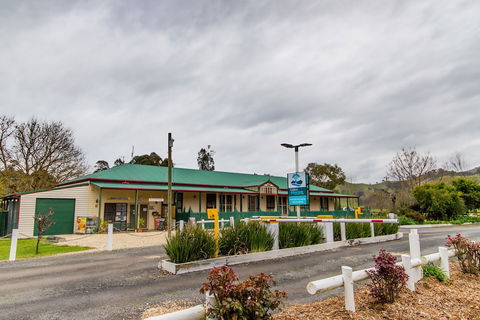 Breeze Holiday Parks - Eildon - Tourism Cairns 2