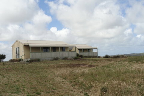 High View Family Cottages - Tourism Cairns 4