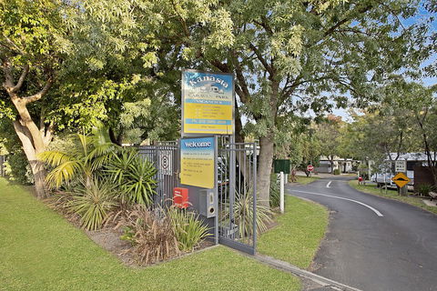 Kanasta Caravan Park - Tourism Cairns 1