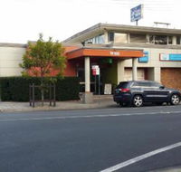 Warners Bay Hotel - Tourism Cairns
