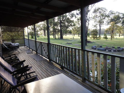 Kangaroo Cottage Cute Accom In Bushland Setting - Tourism Cairns 1