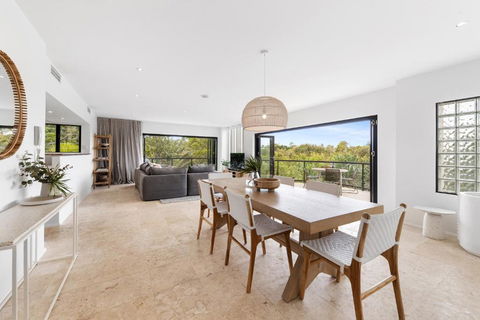 Da Vinci - Tourism Cairns 2