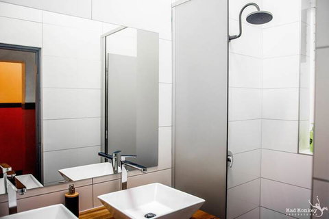 Mad Monkey Backpackers Kings Cross - Adults Only - Tourism Cairns 2