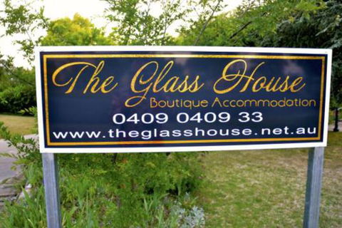 The Glasshouse Boutique Accommodation - Tourism Cairns 0