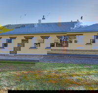 White's Corner - Tourism Cairns