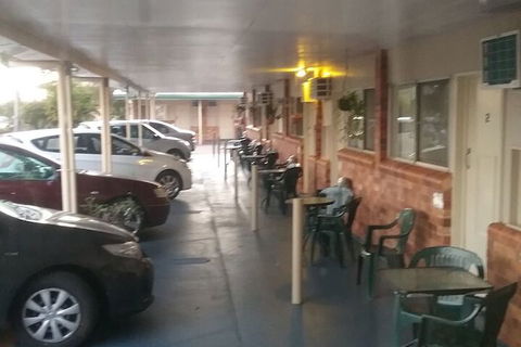 Avocado Motor Inn - Tourism Cairns 2