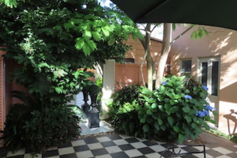 Maison De May Boutique Bed & Breakfast - Tourism Cairns 0