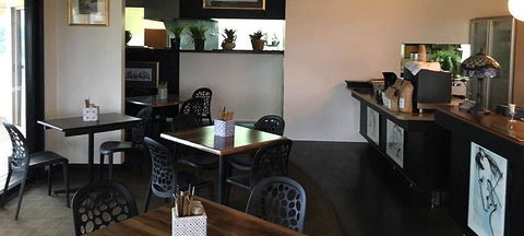 Witta General Store Licenced Cafe And Functions - Tourism Cairns 3