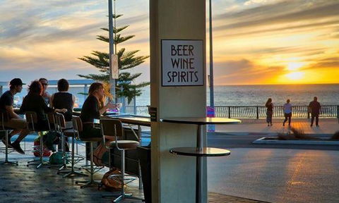 NINE 50 Restaurant & Bar - Tourism Cairns 1
