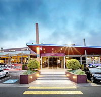 Sandown Park Hotel - Tourism Cairns