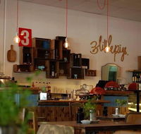 3 Little Pigs - Tourism Cairns