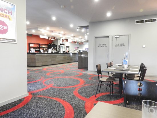 Drouin South VIC Tourism Cairns