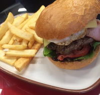 Drouin PizzaBurger Lounge - Tourism Cairns