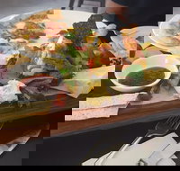 Flynn's Bistro - Tourism Cairns