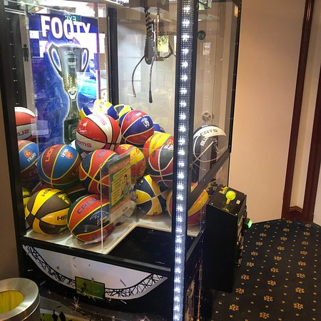 Kerang Sports And Entertainment Venue - Tourism Cairns 0