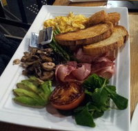 Victoria Bar and Grill