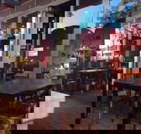 One Clementine Casual Dining - Tourism Cairns