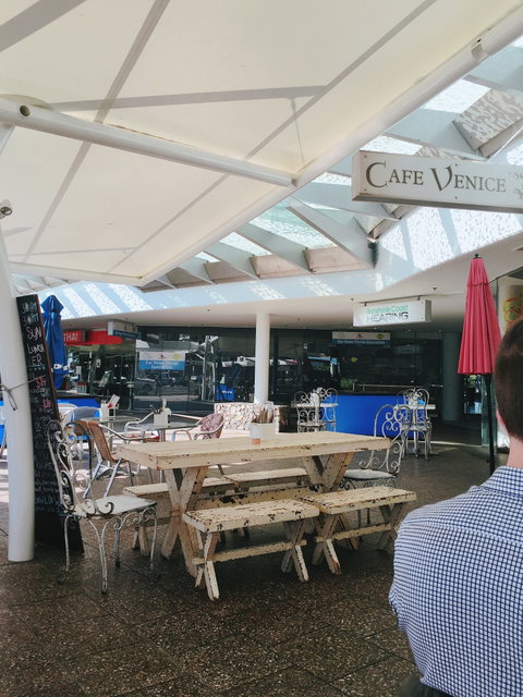 Cafe Venice - Tourism Cairns 3