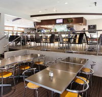 High Flyer Hotel - Tourism Cairns