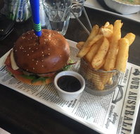 Cafe Loftus - Tourism Cairns