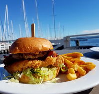 Crusoe's on the Lake - Tourism Cairns