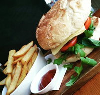 Snapperman Beach Cafe - Tourism Cairns