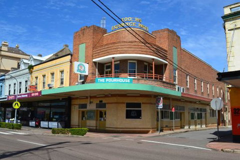 The Pourhouse - Tourism Cairns 0