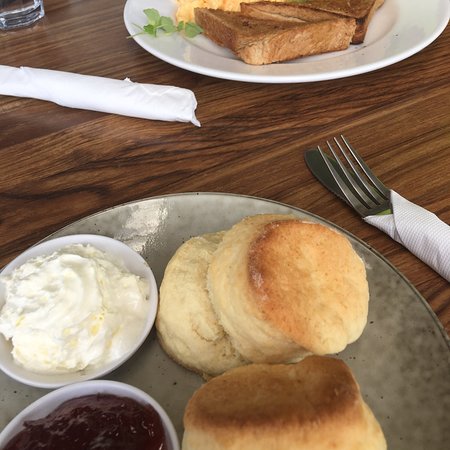 Cecilia's - Tourism Cairns 0