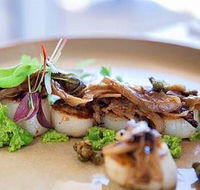 The Box on the Water - Tourism Cairns