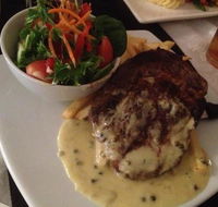 Bowning Hotel Dining Room - Tourism Cairns