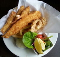 Commercial Hotel Bistro - Tourism Cairns