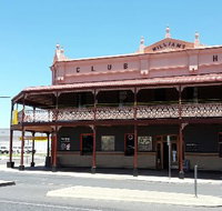 The Club Hotel Experience - Tourism Cairns