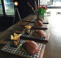 The Square Cafe Bar Restaurant - Tourism Cairns