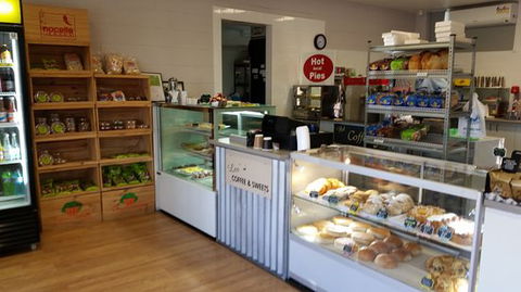 Les' Coffee And Sweets - Tourism Cairns 0