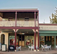 Molong Bakery cafe - Tourism Cairns