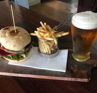 The White Hart Hotel - Tourism Cairns
