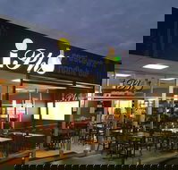 I Pho Restaurant  Noodle Bar - Tourism Cairns
