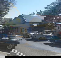 Idle In Cafe - Tourism Cairns